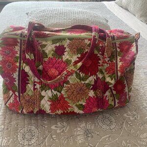 Vera Bradley retired Hello Dahlia (fall 2010) large duffle bag